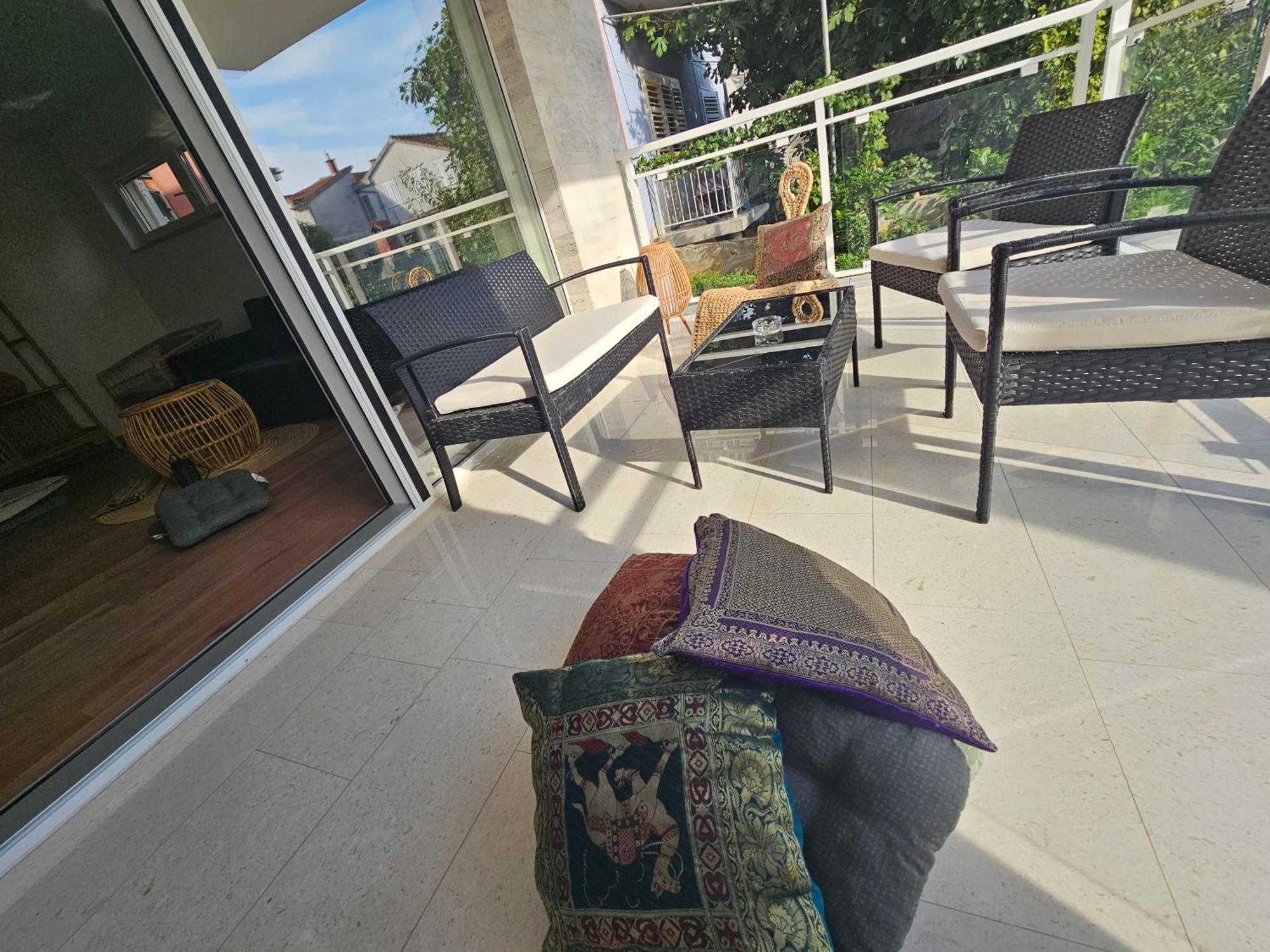 Apartment Regina Rex With Swimming Pool Jezera
