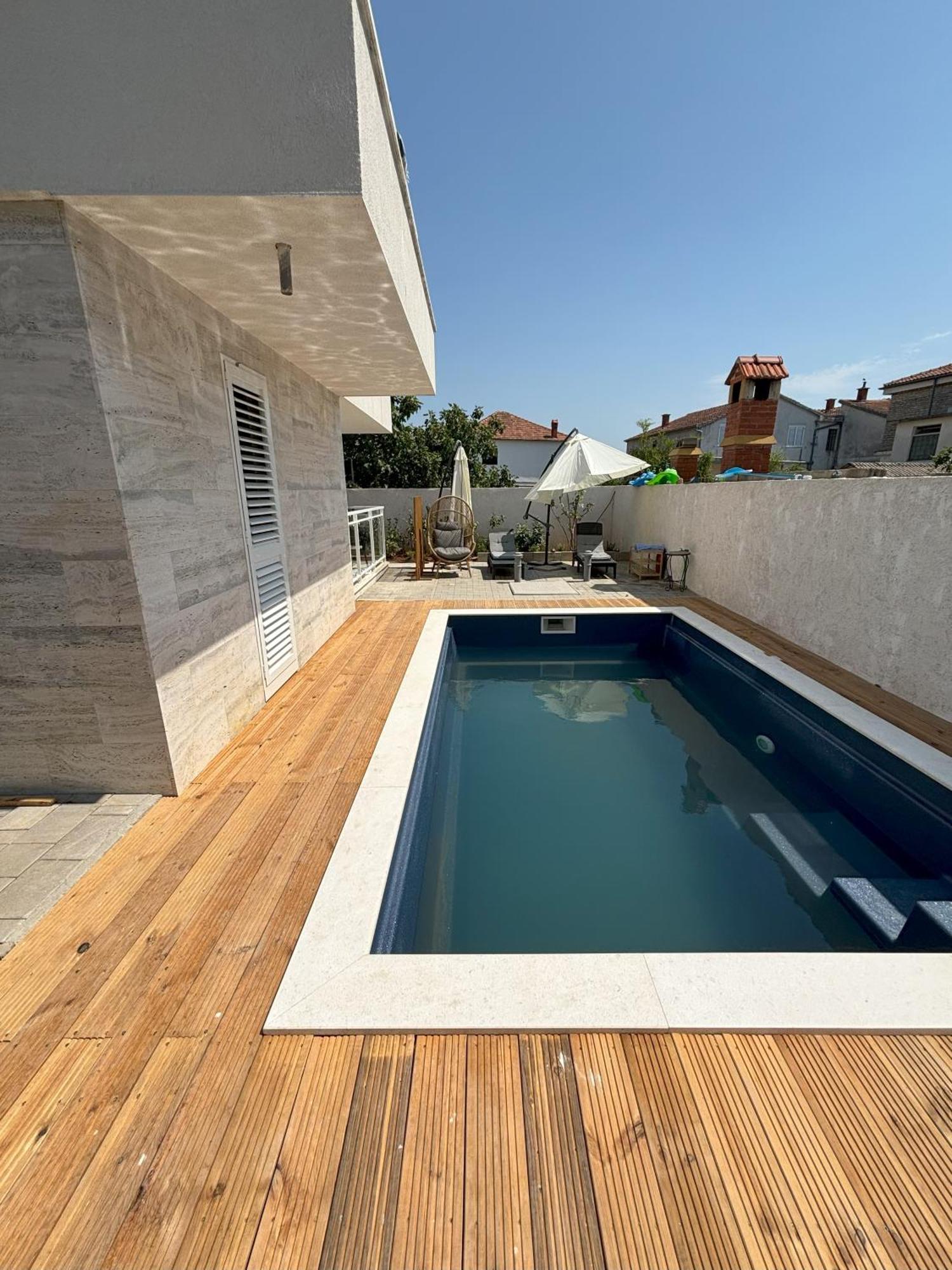 Apartment Regina Rex With Swimming Pool