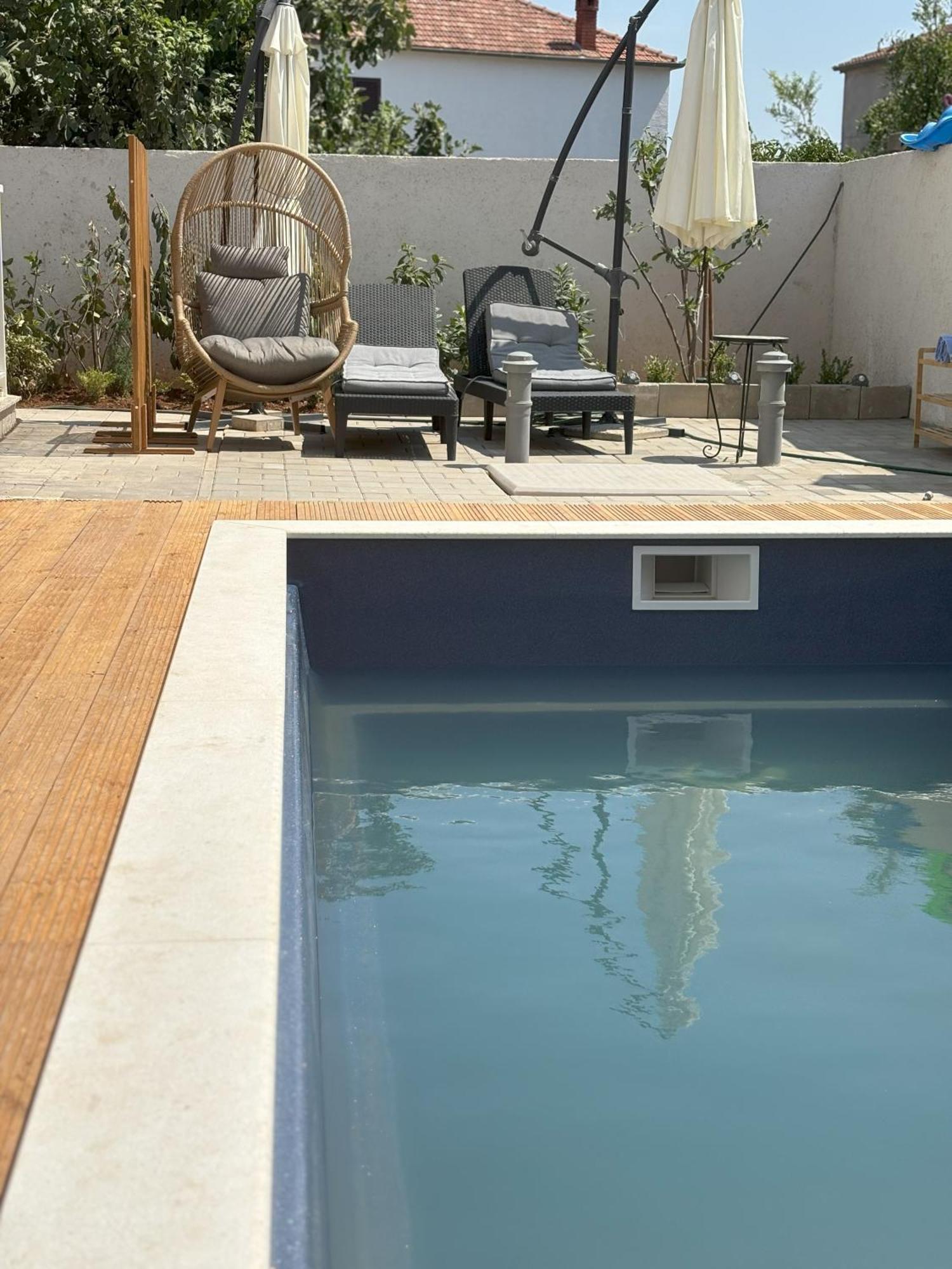 Regina Rex With Swimming Pool Apartment Jezera